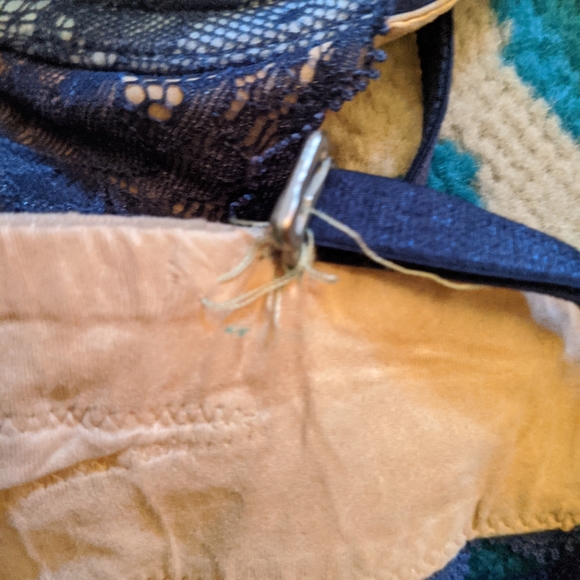 Victoria's secret Lace overlay Biofit multiway Bra - Picture 4 of 6